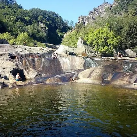 Molino Cascada De Caldas De Reyes Hébergement de vacances