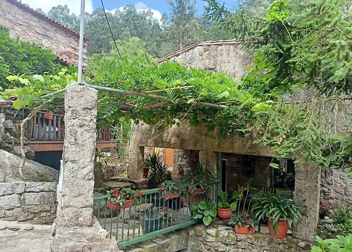 Molino Cascada De Caldas De Reyes קלדס דה רייס